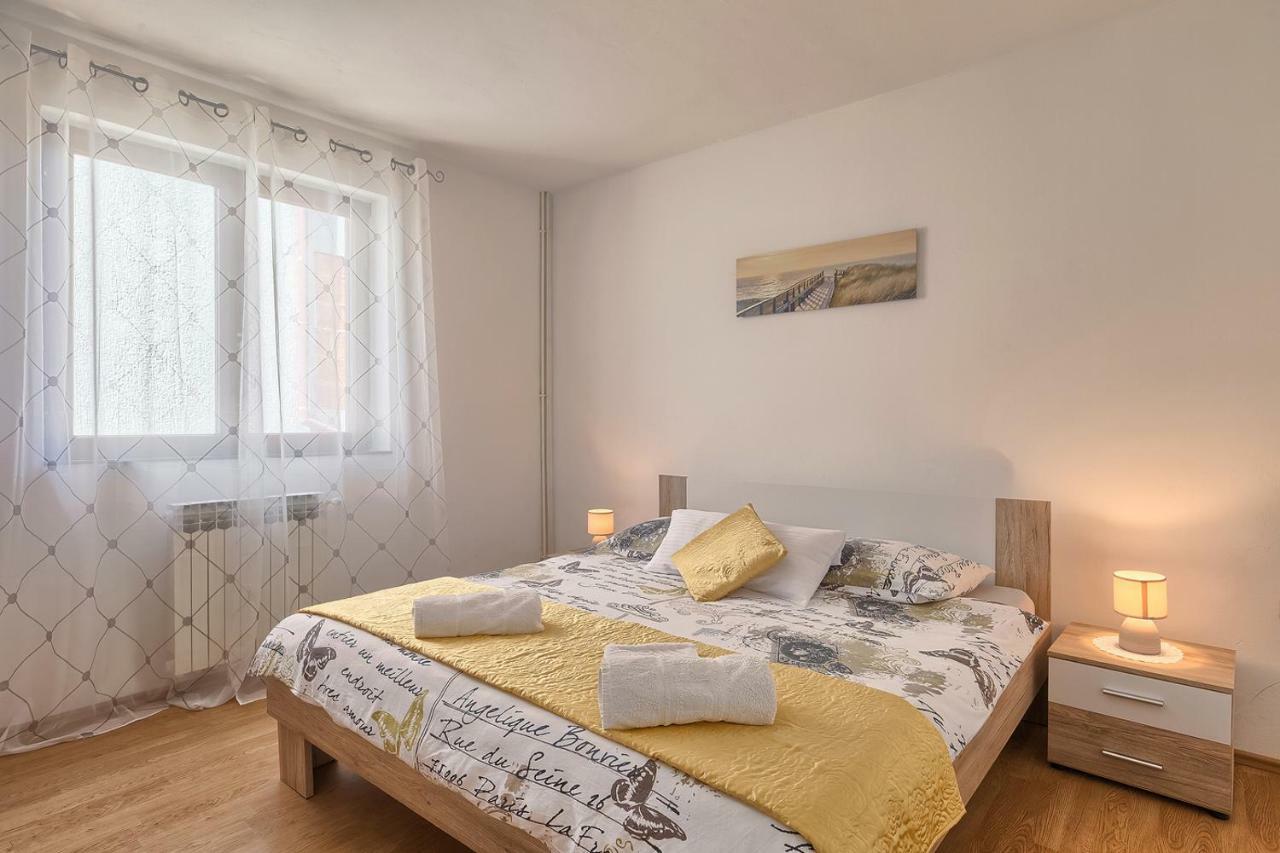 Apartman D&D, Dvorine 63 Banjole Eksteriør billede