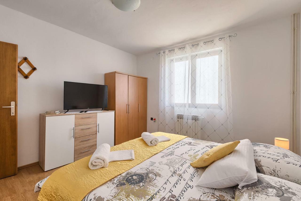 Apartman D&D, Dvorine 63 Banjole Eksteriør billede